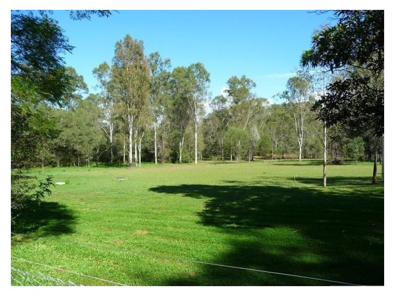 830-836 Teviot Road, South Maclean QLD 4280