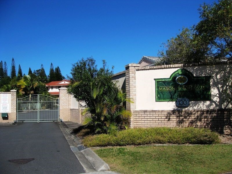 100 Bordeaux Street, Eight Mile Plains QLD 4113