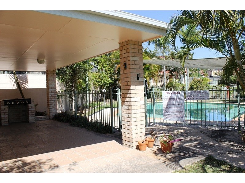 100 Bordeaux Street, Eight Mile Plains QLD 4113