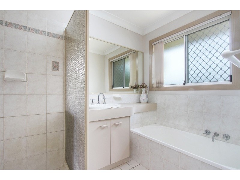 1 MONSOUR STREET, Calamvale QLD 4116