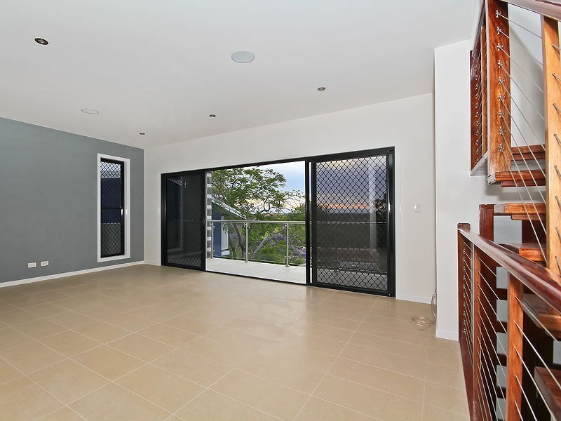 49 Pennant Street, Jamboree Heights QLD 4074