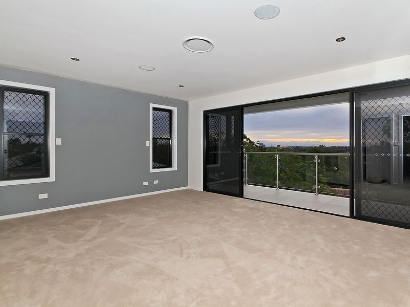 49 Pennant Street, Jamboree Heights QLD 4074