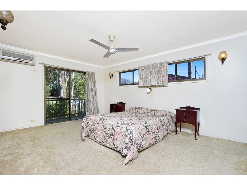 4 Manara Place, Eight Mile Plains QLD 4113