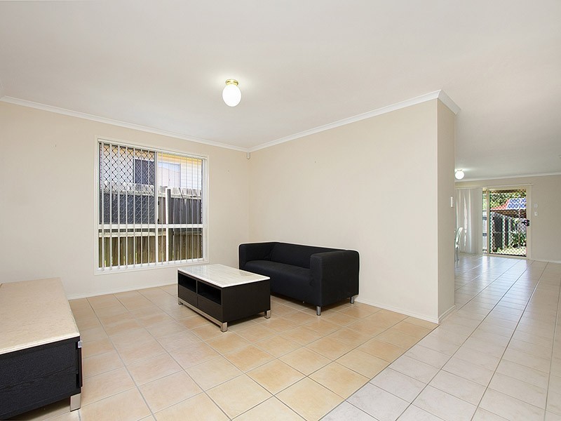 8B Mango Street, Runcorn QLD 4113