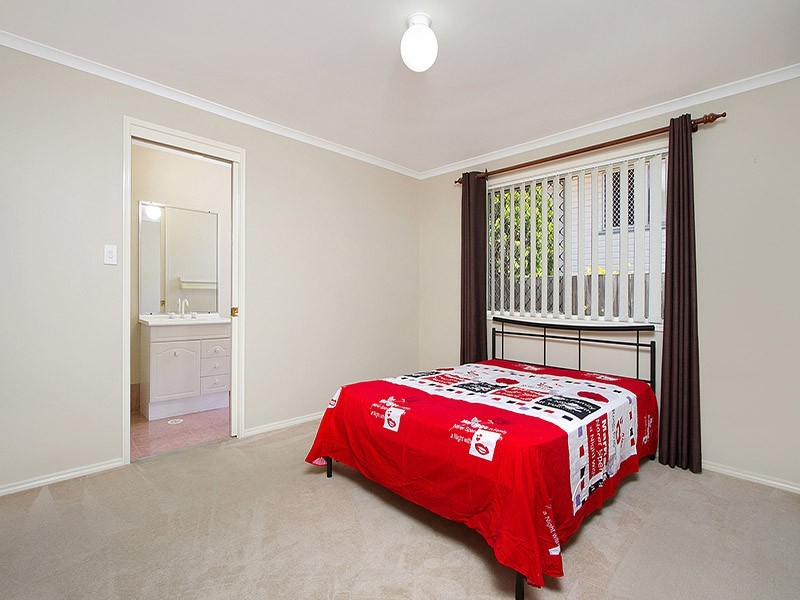 8B Mango Street, Runcorn QLD 4113