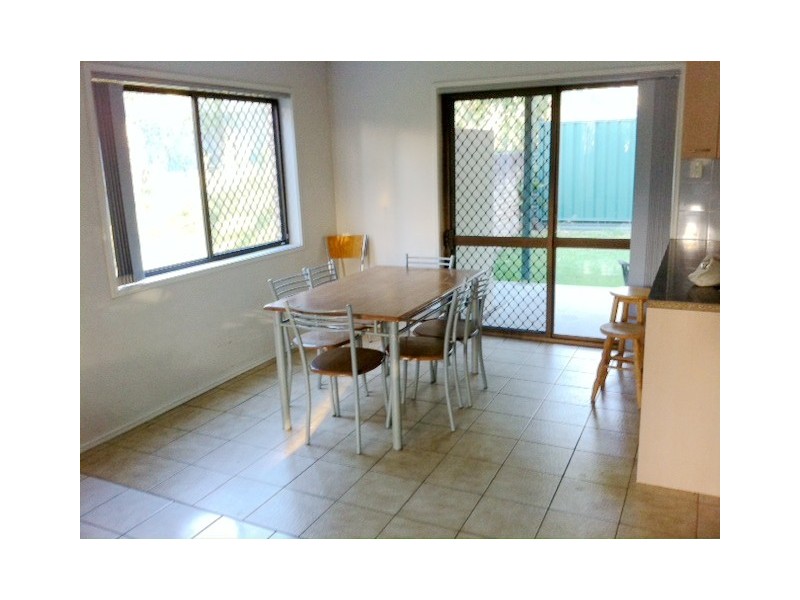 2 Estoril Street, Robertson QLD 4109