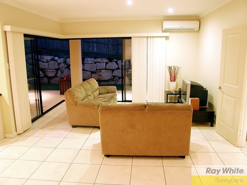 52 Riverina Street, Calamvale QLD 4116