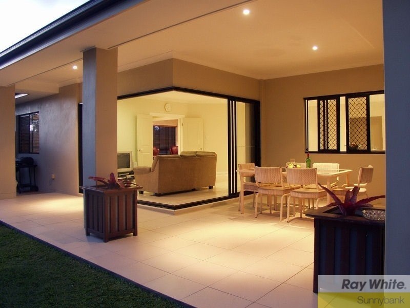 52 Riverina Street, Calamvale QLD 4116