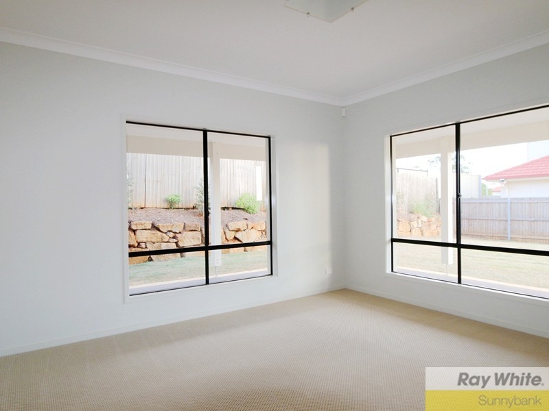 5A Romulus Street, Robertson QLD 4109