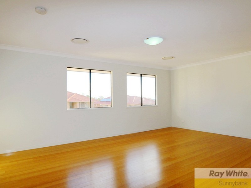 5A Romulus Street, Robertson QLD 4109