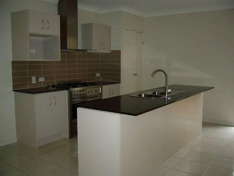 7 Cobbin Circuit, Redbank Plains QLD 4301