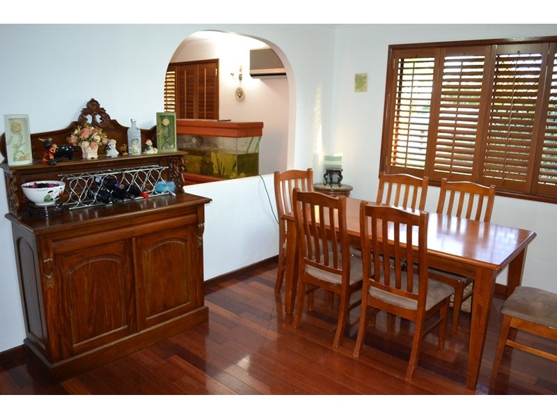 25 Cranberry Street, Eight Mile Plains QLD 4113