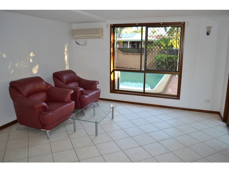 25 Cranberry Street, Eight Mile Plains QLD 4113