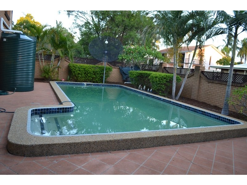 25 Cranberry Street, Eight Mile Plains QLD 4113