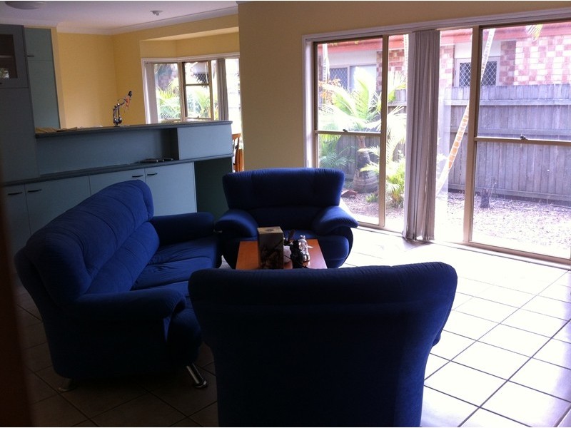 83 THE VILLAGE AVENUE, Coopers Plains QLD 4108