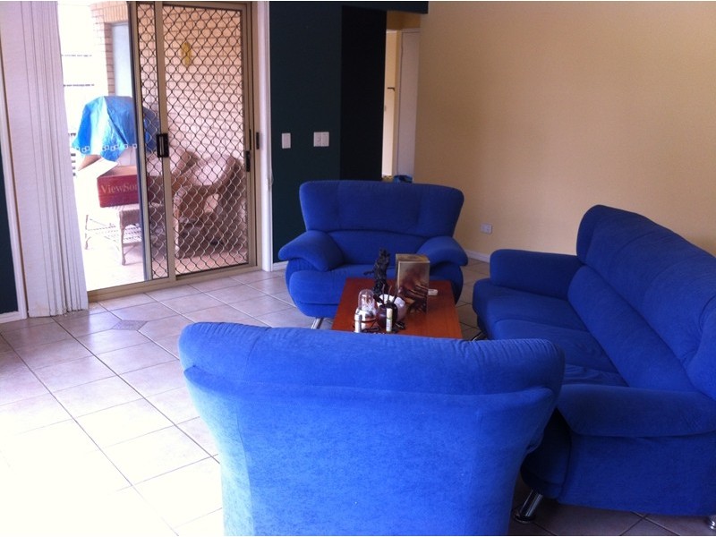 83 THE VILLAGE AVENUE, Coopers Plains QLD 4108