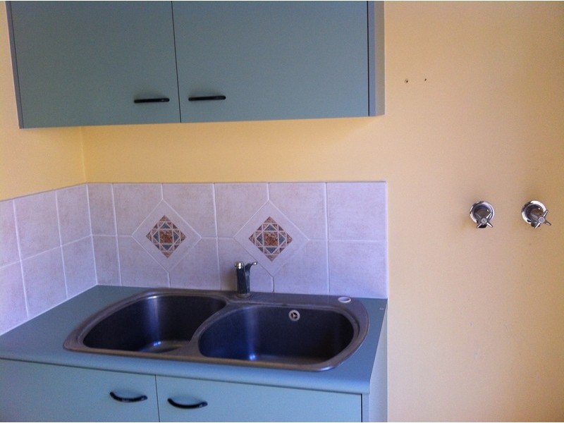 83 THE VILLAGE AVENUE, Coopers Plains QLD 4108