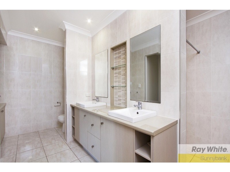 9 Dennis Vale Drive, Daisy Hill QLD 4127