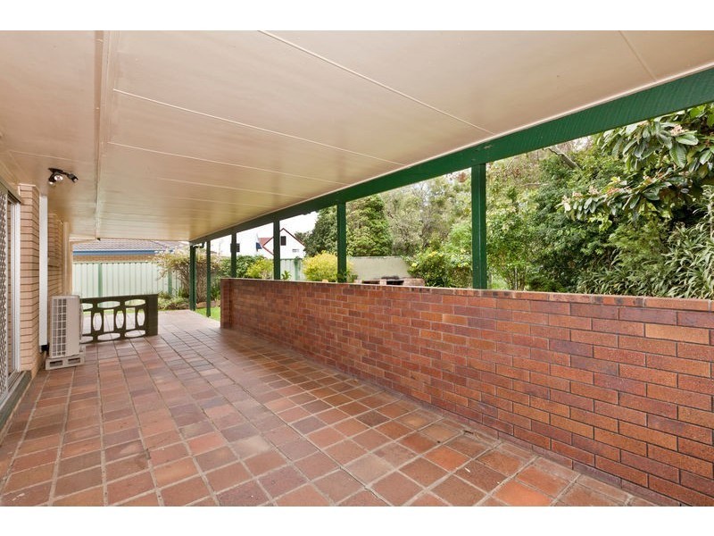 17 BLUEGUM STREET, Macgregor QLD 4109