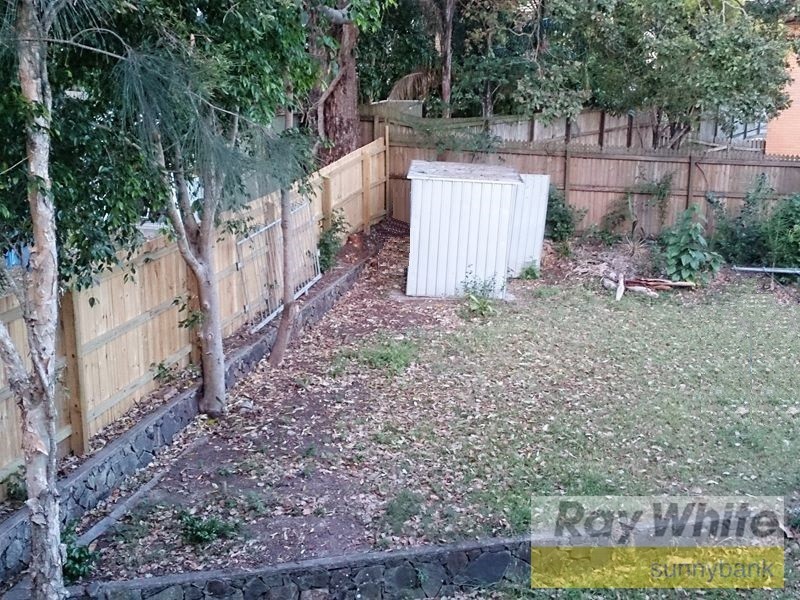 16 Montreal Street, Wishart QLD 4122