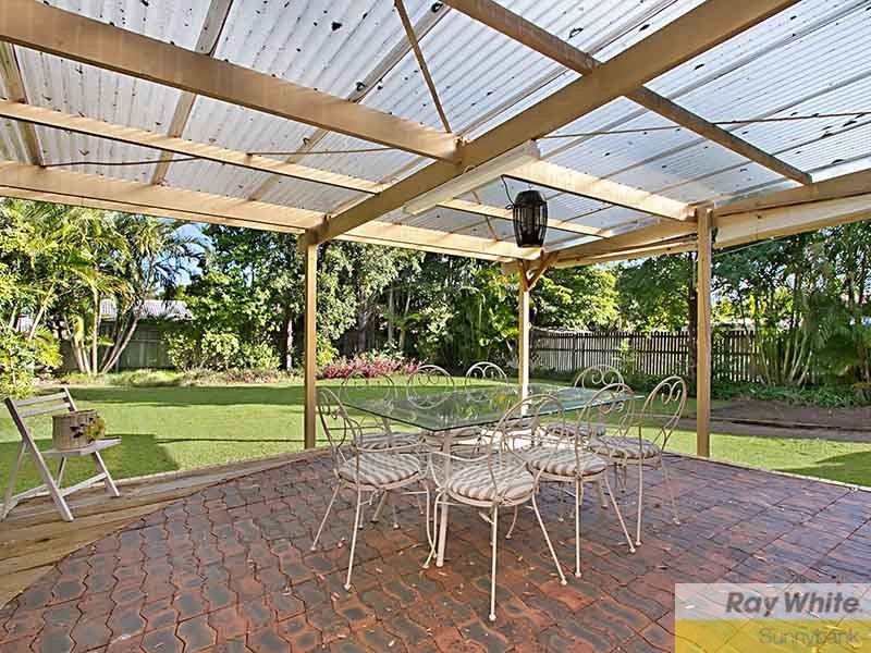 12 Cressbrook Street, Eight Mile Plains QLD 4113