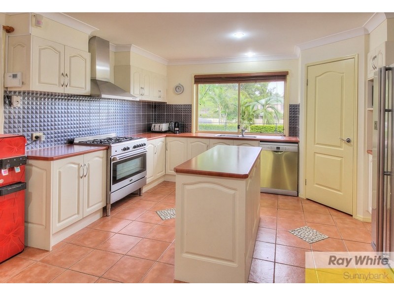 7 Lambert Drive, Calamvale QLD 4116