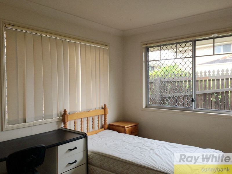 26/10 LAWRENCE CLOSE, Robertson QLD 4109