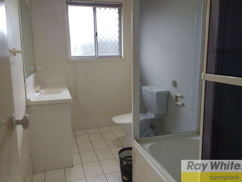 26/10 LAWRENCE CLOSE, Robertson QLD 4109