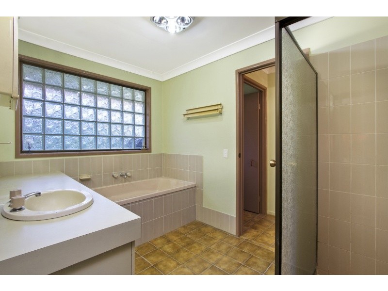 25 Statesman Crescent, Sunnybank Hills QLD 4109