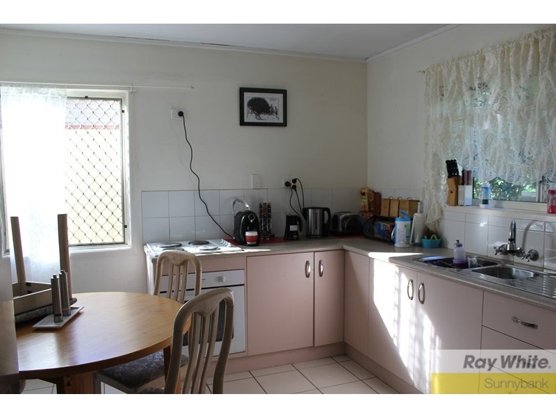 28 Southgate Drive, Woodridge QLD 4114