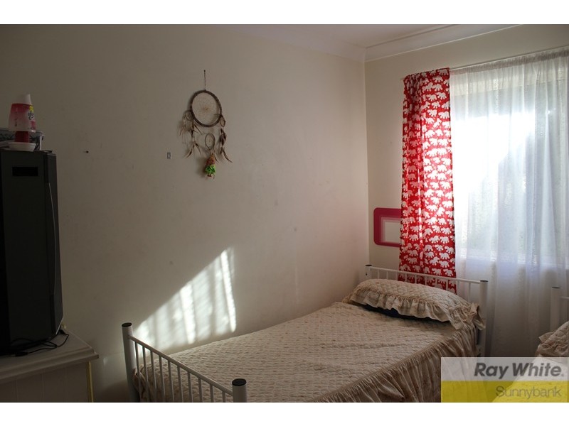 28 Southgate Drive, Woodridge QLD 4114