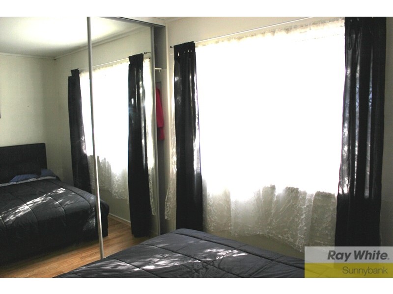 28 Southgate Drive, Woodridge QLD 4114