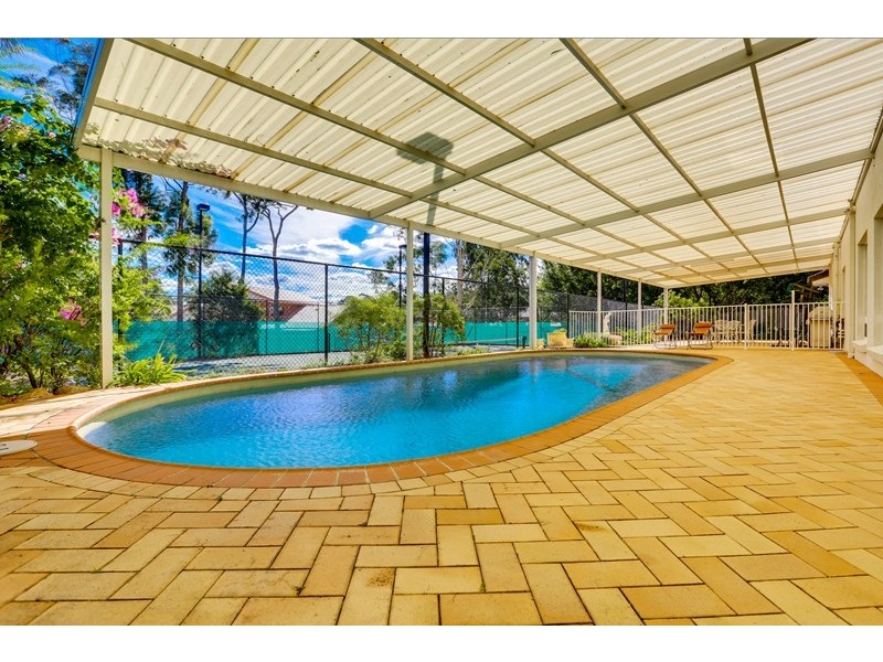 9 Hanarahan St, Robertson QLD 4109