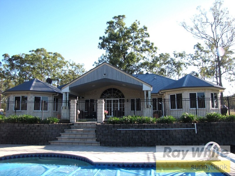 642 Middle Road, Greenbank QLD 4124
