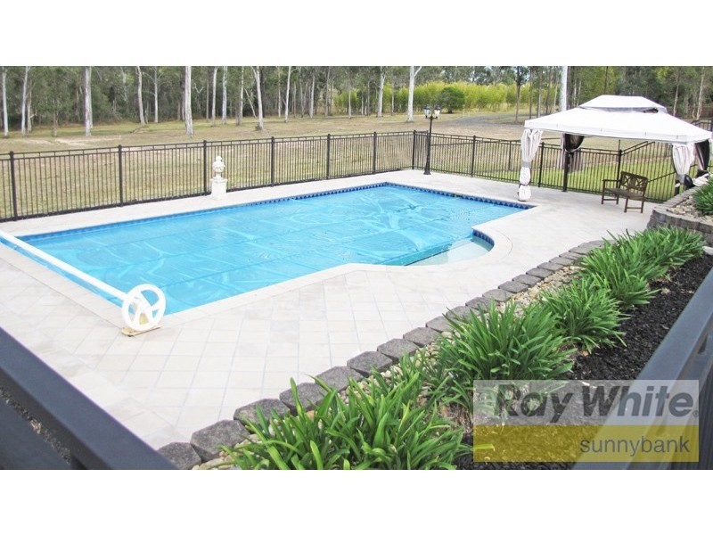 642 Middle Road, Greenbank QLD 4124
