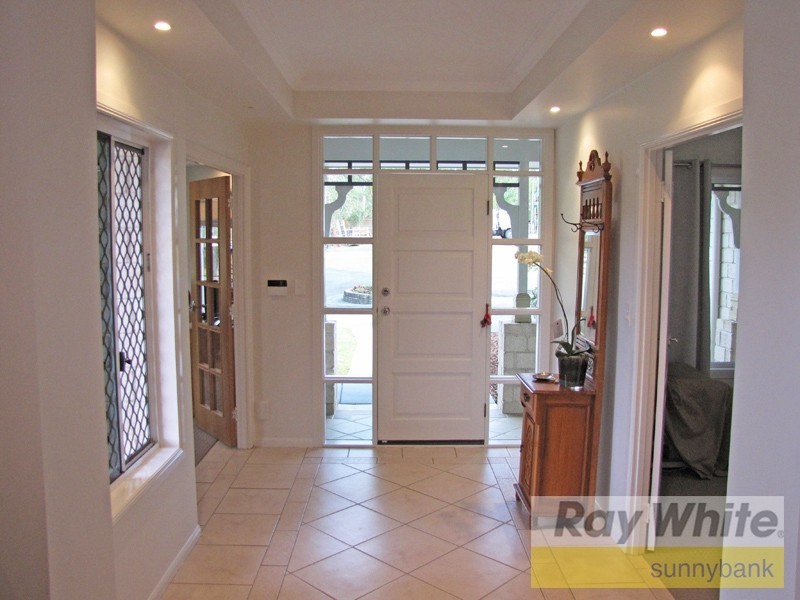 642 Middle Road, Greenbank QLD 4124