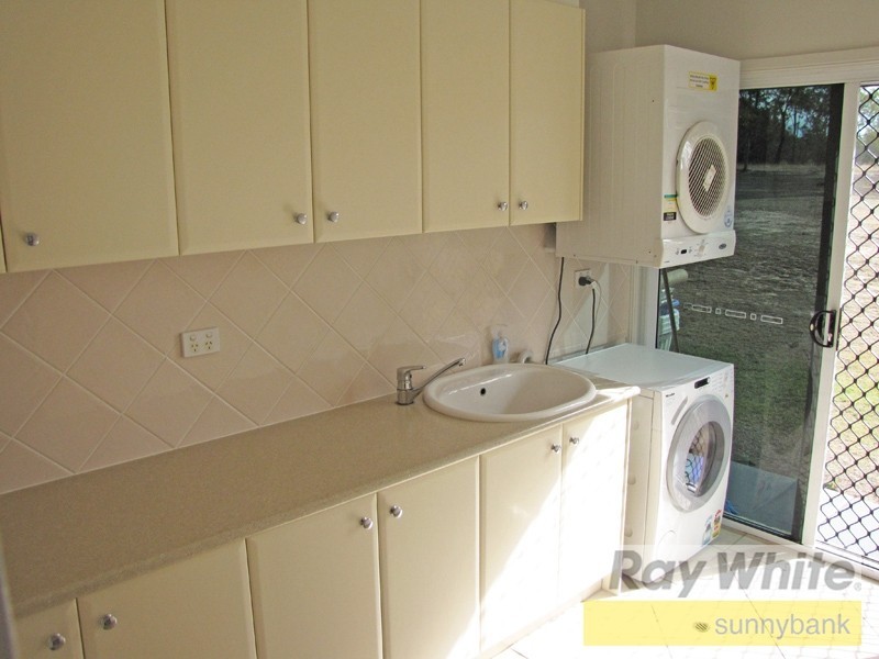 642 Middle Road, Greenbank QLD 4124