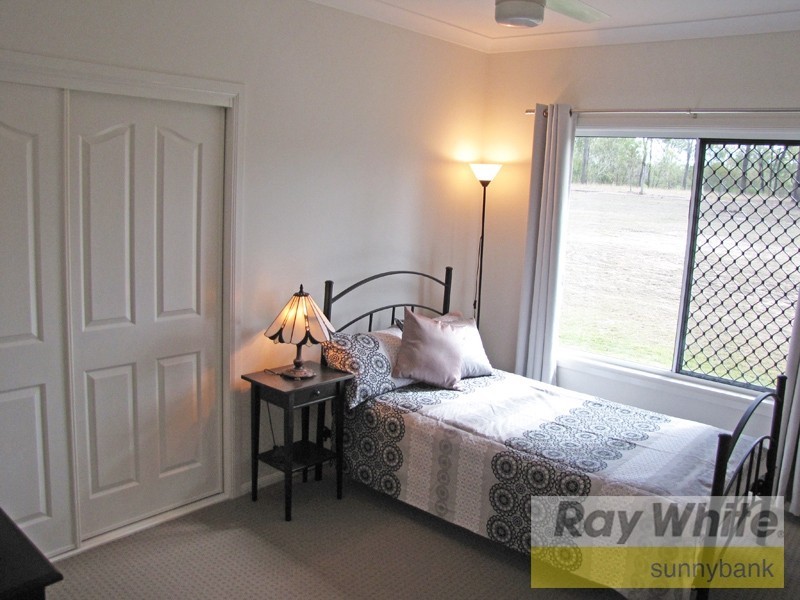 642 Middle Road, Greenbank QLD 4124