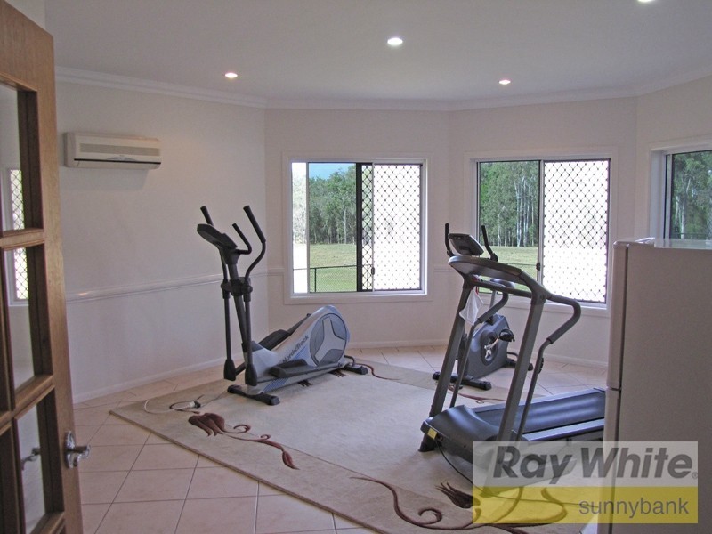 642 Middle Road, Greenbank QLD 4124