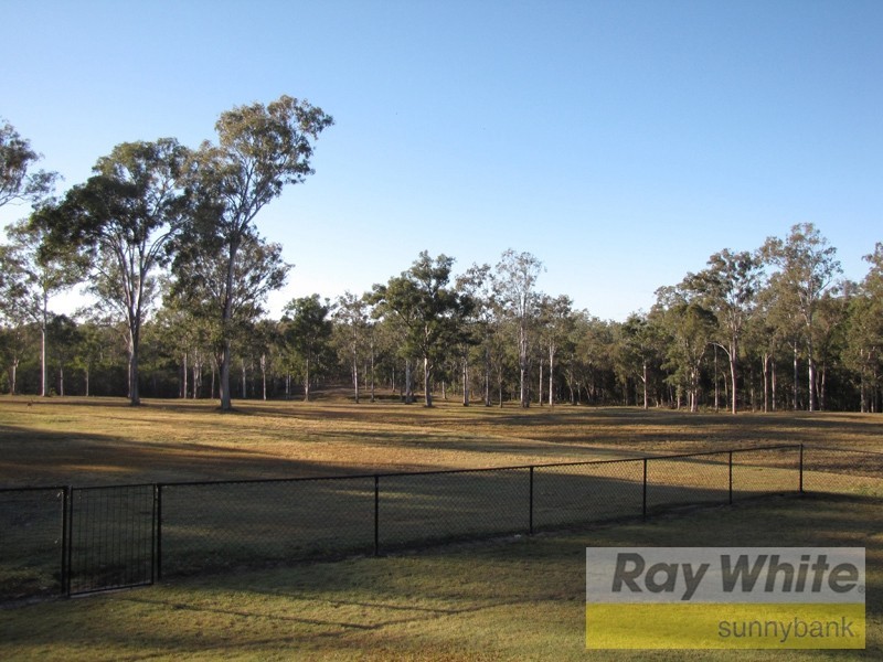 642 Middle Road, Greenbank QLD 4124