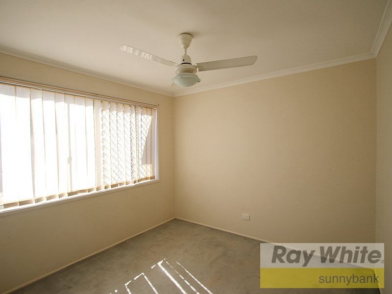 15 Macknish Cres, Coopers Plains QLD 4108