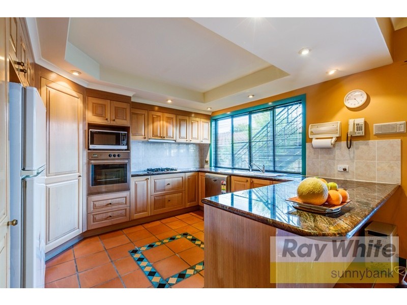 68 Appleyard Cres, Coopers Plains QLD 4108