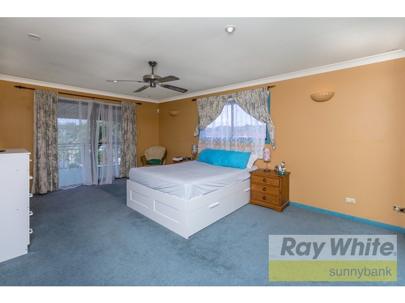 68 Appleyard Cres, Coopers Plains QLD 4108