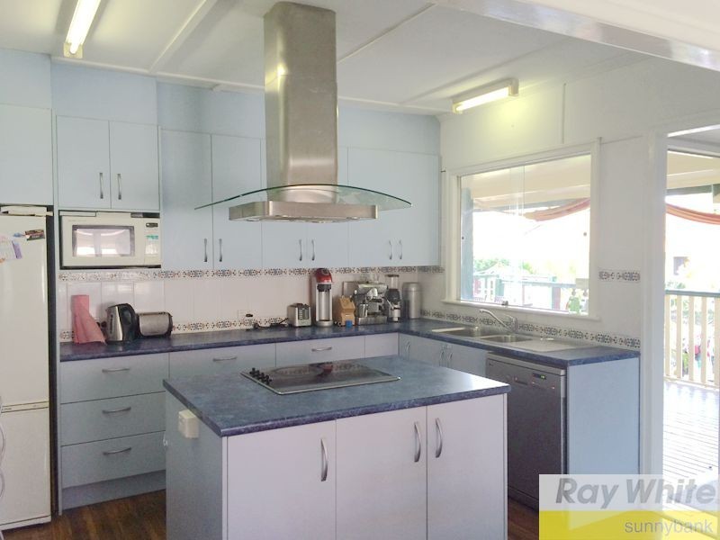 54 Keeling Street, Coopers Plains QLD 4108