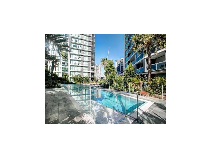 10101/8 Harbour Road, Hamilton QLD 4007