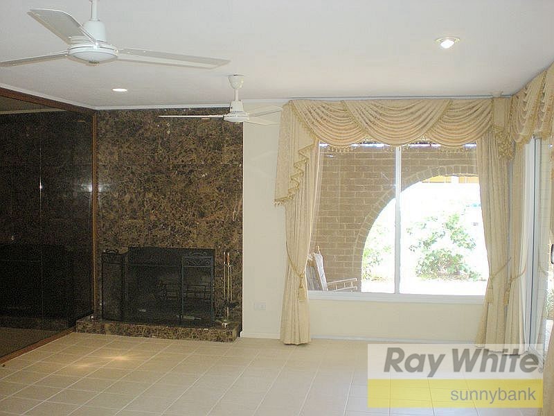 64 Chilton Street, Sunnybank Hills QLD 4109