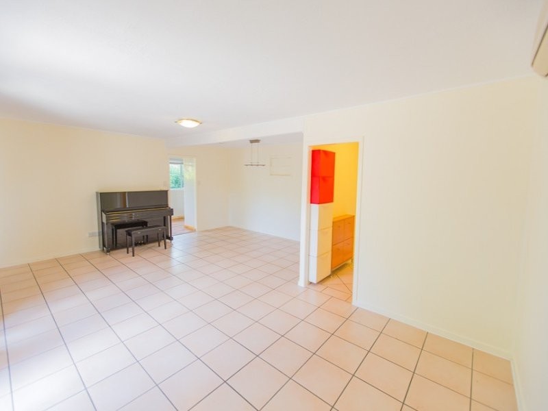 100 Highgate street, Coopers Plains QLD 4108