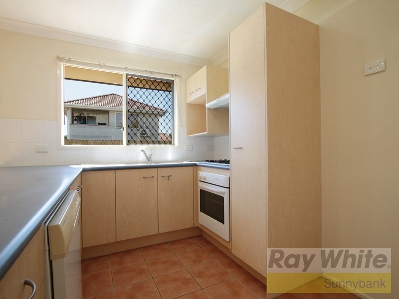 25 Robinson Crescent, Runcorn QLD 4113
