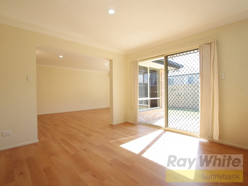25 Robinson Crescent, Runcorn QLD 4113