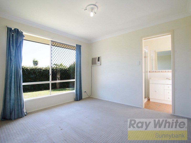 25 Robinson Crescent, Runcorn QLD 4113